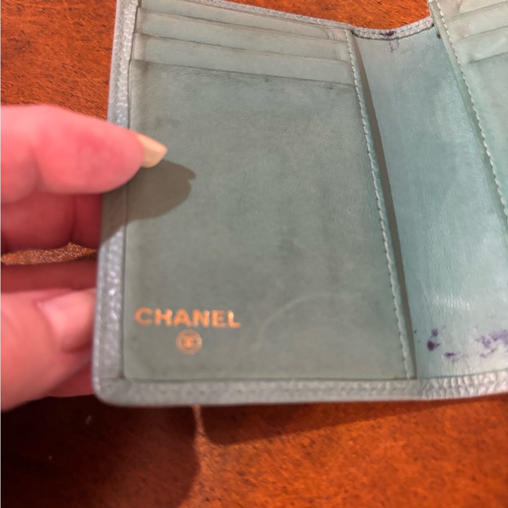 CHANEL Caviar Leather small Wallet - Picture 6 of 9